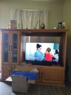 Entertainment center