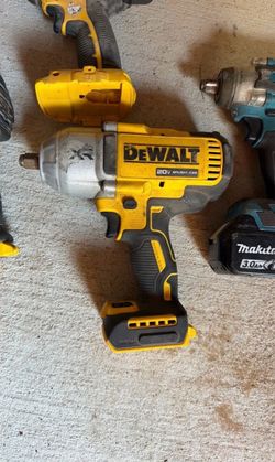 Dewalt