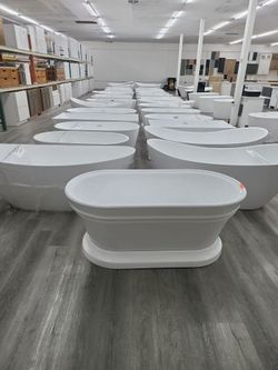 Bathtub, freestanding