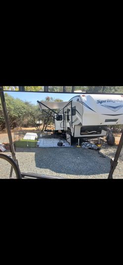 2017 sprindale 5th wheel