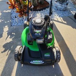 LAWNBOY  6.5hp AWD LAWNMOWER  IN GREAT CONDITION 