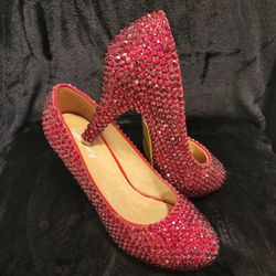 RED GLASS CRYSTAL PLATFORM PUMPS