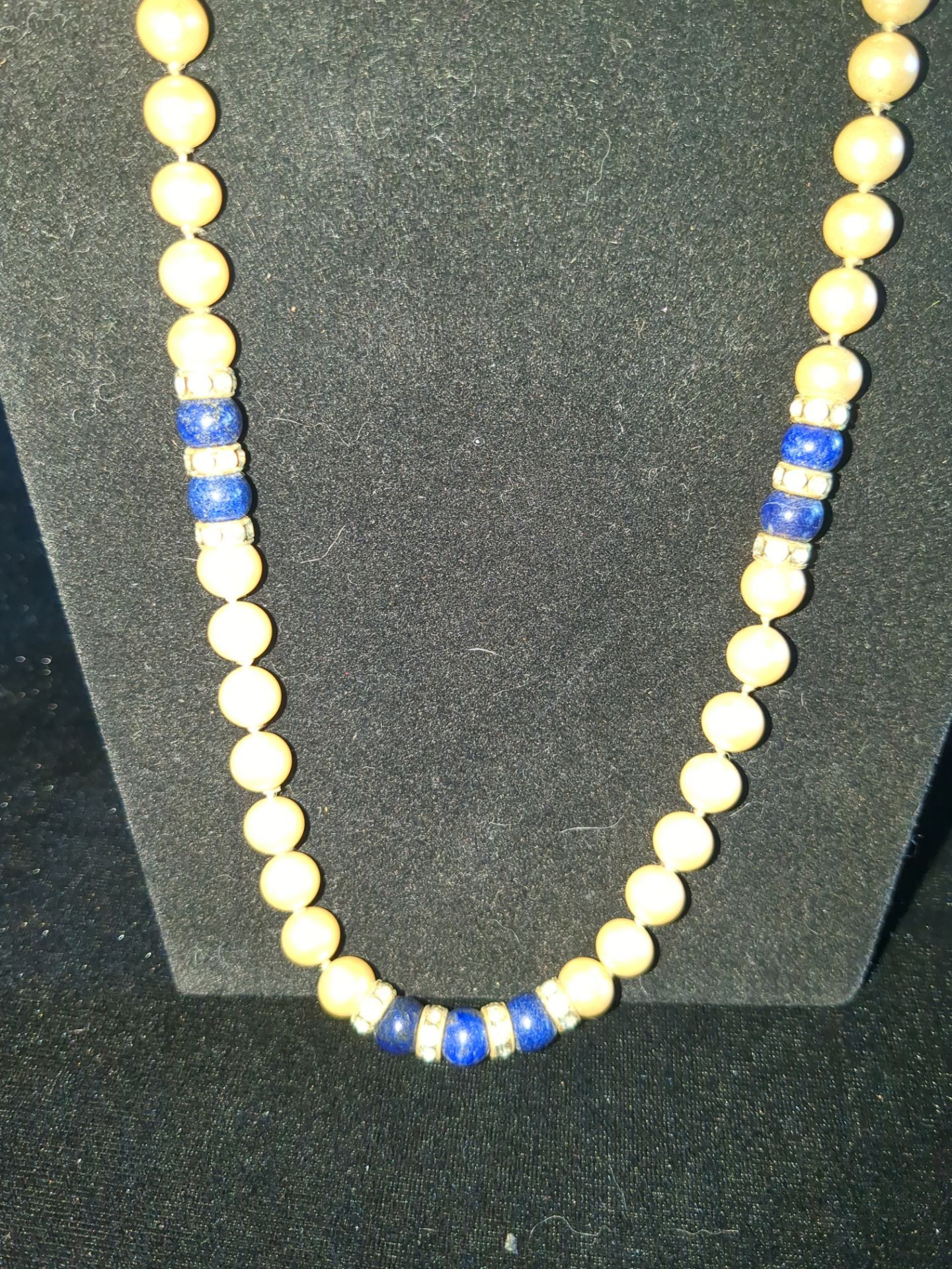 Vintage pearl necklace
