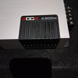 2,800 Watt 5 Chanel Amp