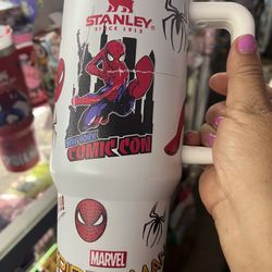 Spiderman Stanley 40 Oz