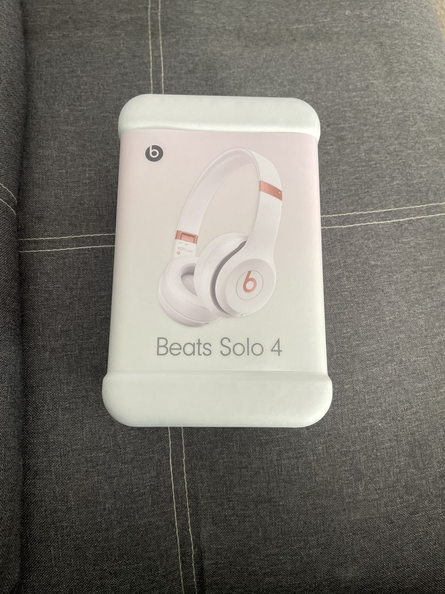 Beats Solo 4