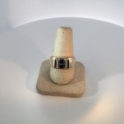 Gents Yellow 14Karat Contemporary Fashion Ring Size 8.5 
