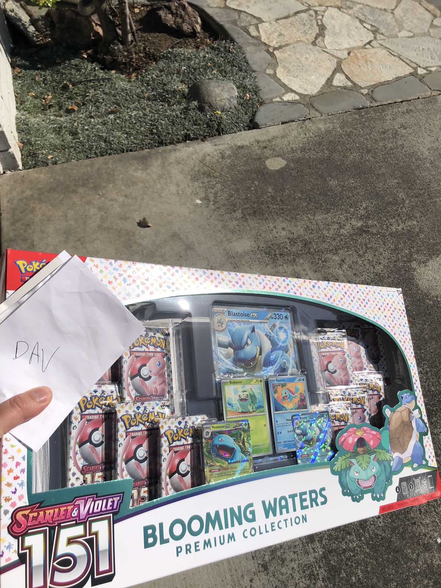 Pokemon 151 Blooming Waters Premium Collection