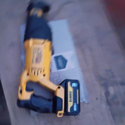 Reciprocating DeWalt 20v Con Pila 3AH