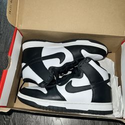 Panda Dunks High