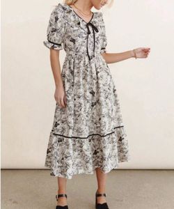NEW Women’s Dress Black & White Printed Puff Sleeve - Size Small