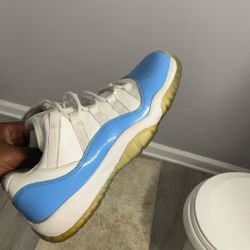 Jordan 11s Size 6 