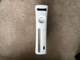 XBOX 360 bundle: console, cables, controller and GAMES!