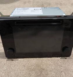 2016–2019 Toyota Tacoma OEM Touchscreen Stereo Head Unit – Model 86100-04161