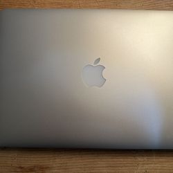 MacBook Pro 13” inches (early 2015)