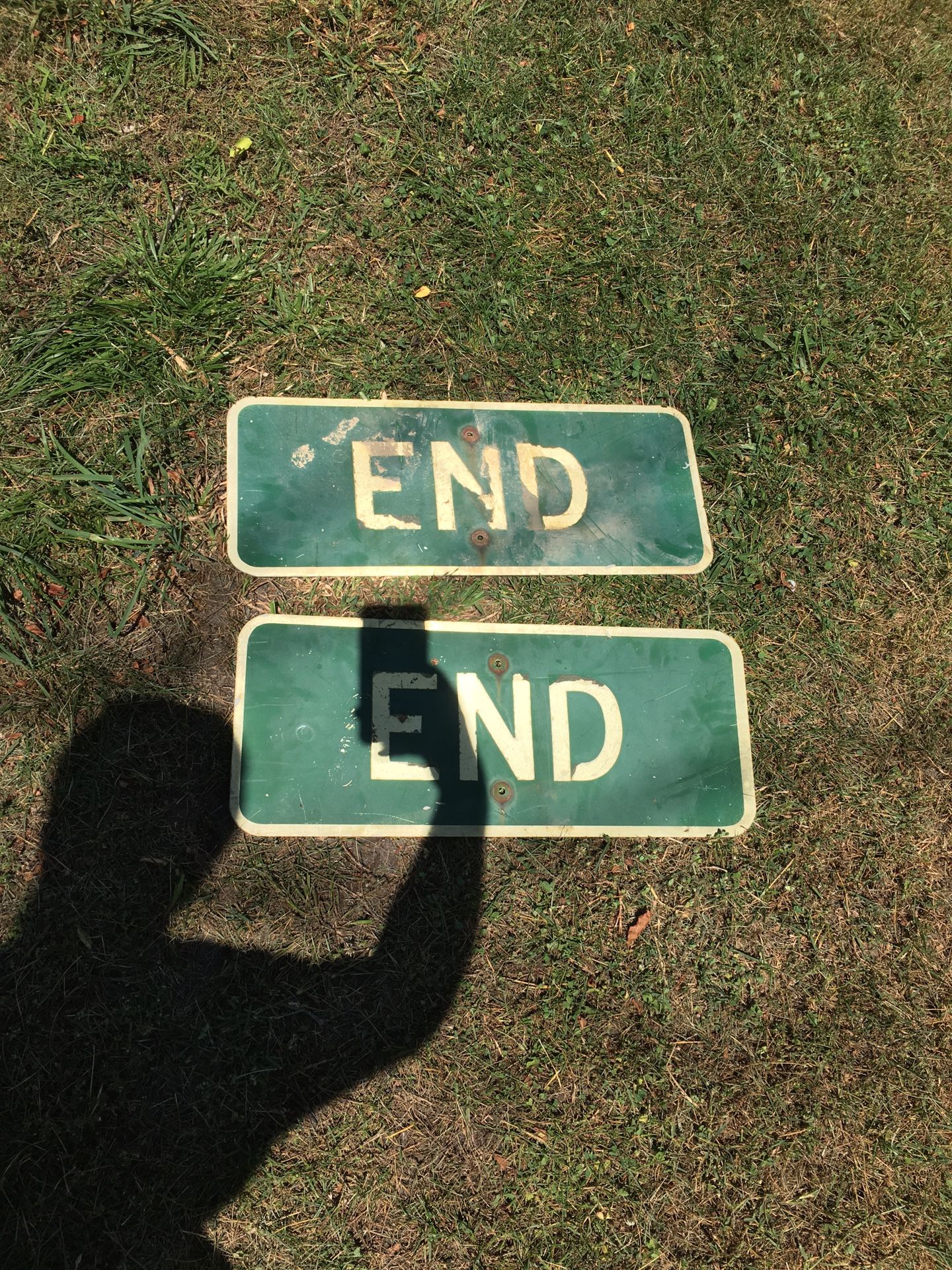 2 End sign