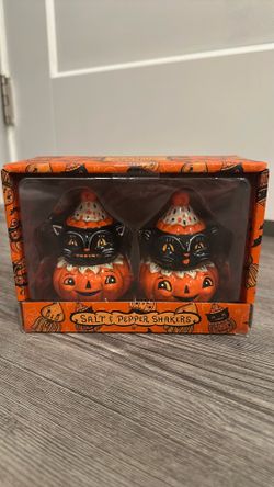 Johanna Parker Pumpkin Cat Salt & Pepper Shakers