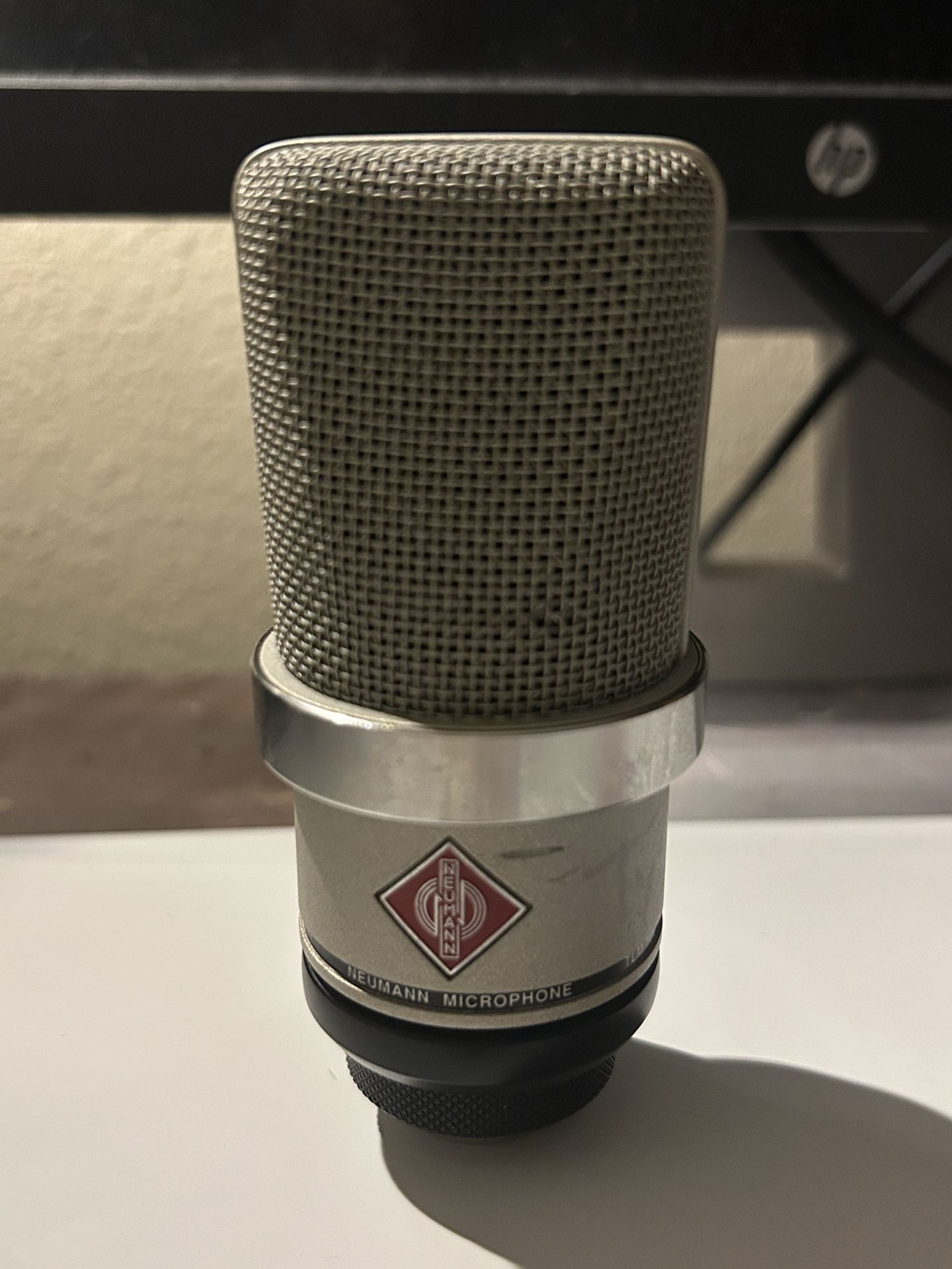 Neumann TLM 102