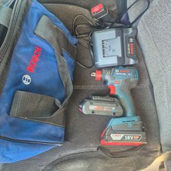 Bosch 18v impact driver with 2 batteries and charger