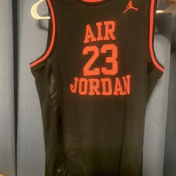Air jordan 23 jersey size M