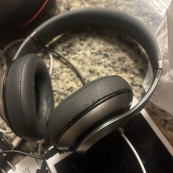 Beats Studio Wireless 1