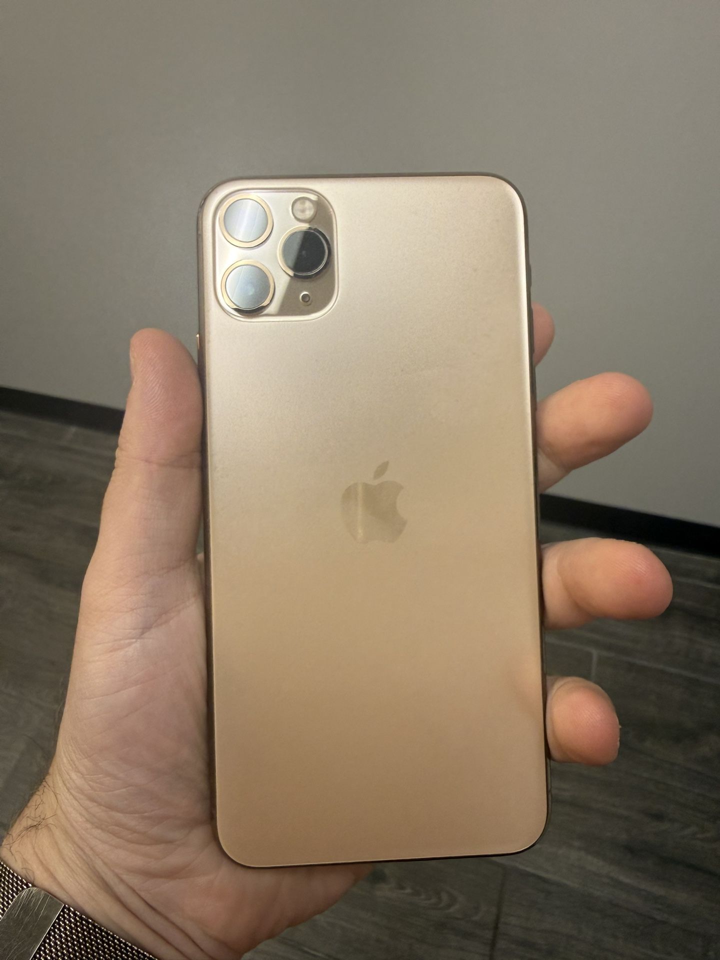 iPhone 12 Pro Max 256G ゴールド iPhone 12 Pro Max 256GB GOLD (seminovo) – LS