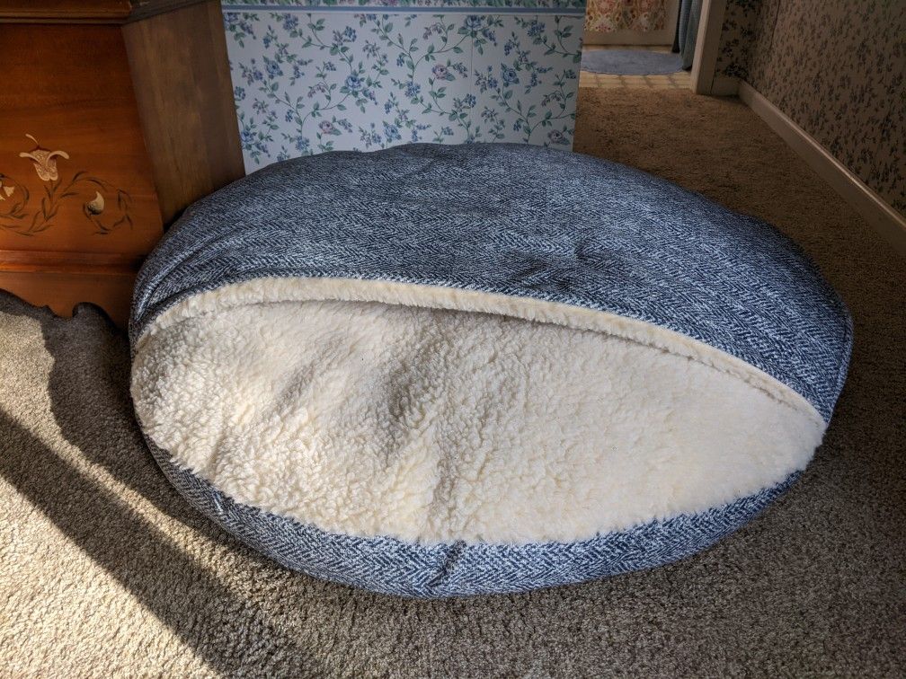 Like New Large Dog Burrow Bed 