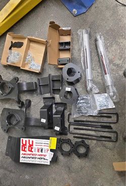 Lift kits/ leveling kits