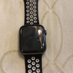 Apple Watch Series 4 (GPS + Cellular, 44mm) - Space Gray Case with Black Band