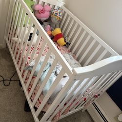 Toddler / Baby Crib