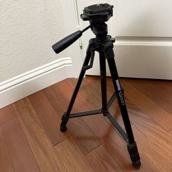 Compact Tripod