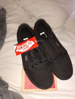 Vans chukka low (blackout) size 4Y