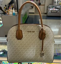 Michael Kors purse