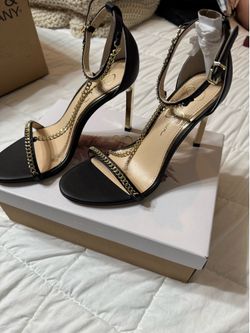 Jessica Simpson heels