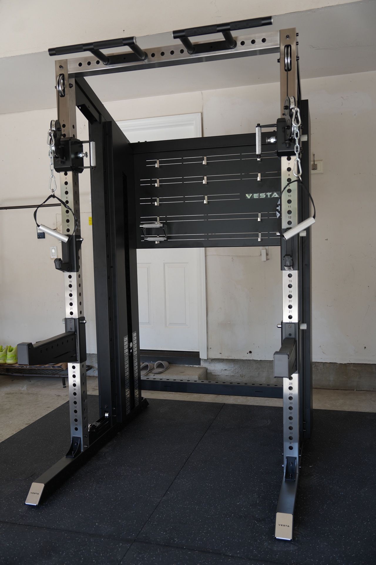 Vesta New Pioneer Series| Functional trainer | stainless steel | Aluminum wheels | Adjustable Pull Up Bar| 200lbs weight stack| gym| Free Delivery