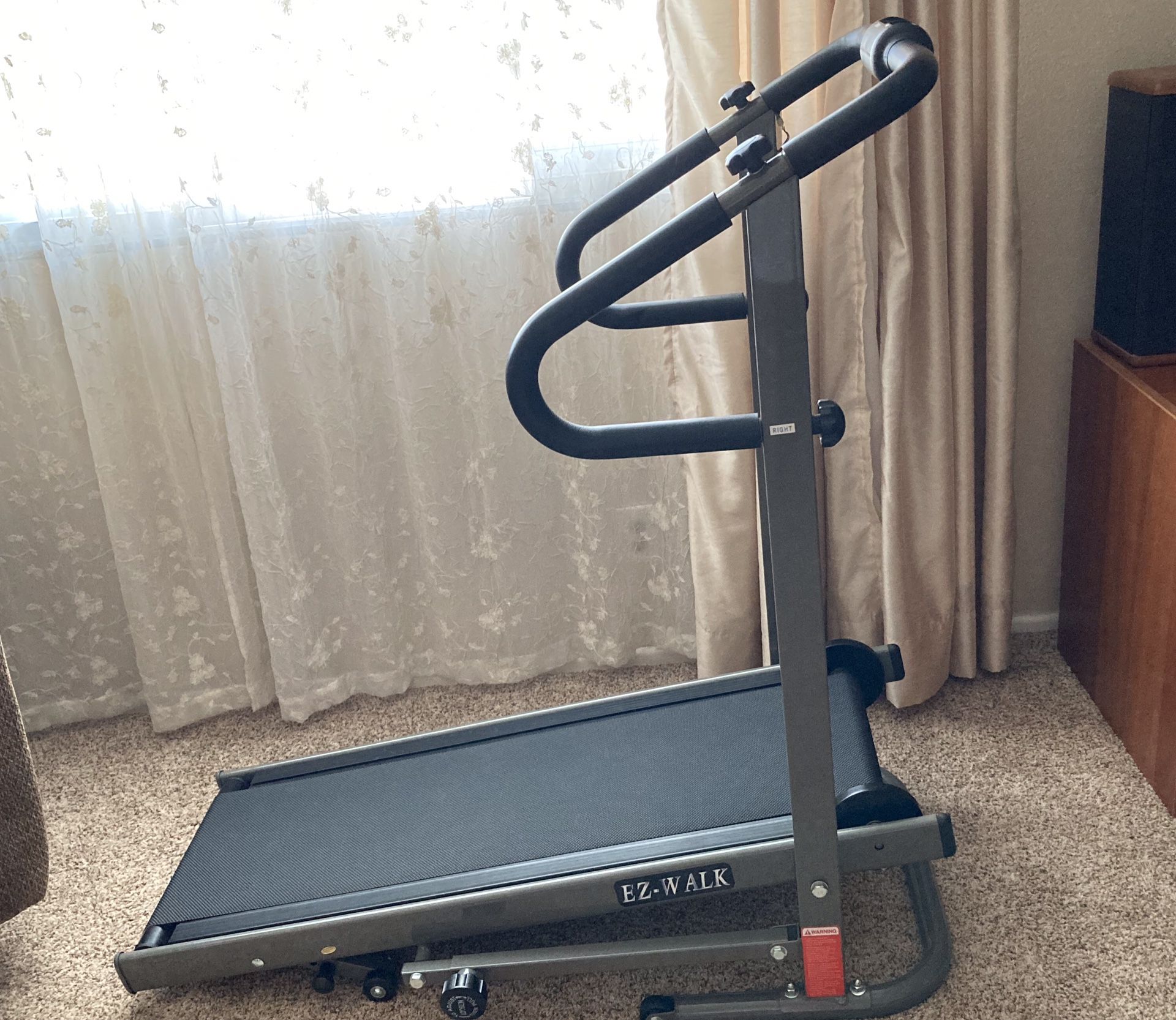 EZ WALK MANUAL FOLDING TREADMILL WITH ELECTRONIC DISPLAY for Sale in Upland CA OfferUp