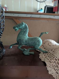 Old Horse on Swallow figure heavy