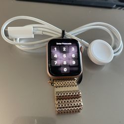 Apple Watch SE second generation 40 mm