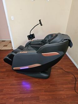NEW DELUXE MASSAGE FULL BODY COMPLETE MASSAGE CHAIR,VERY CONFORTABLE,AIR BAGS MASSAGE, NEW TECHNOLOGY,BLUETOOTH,VERY CLEAN,YOU CAN TEST IT BEFORE PURC
