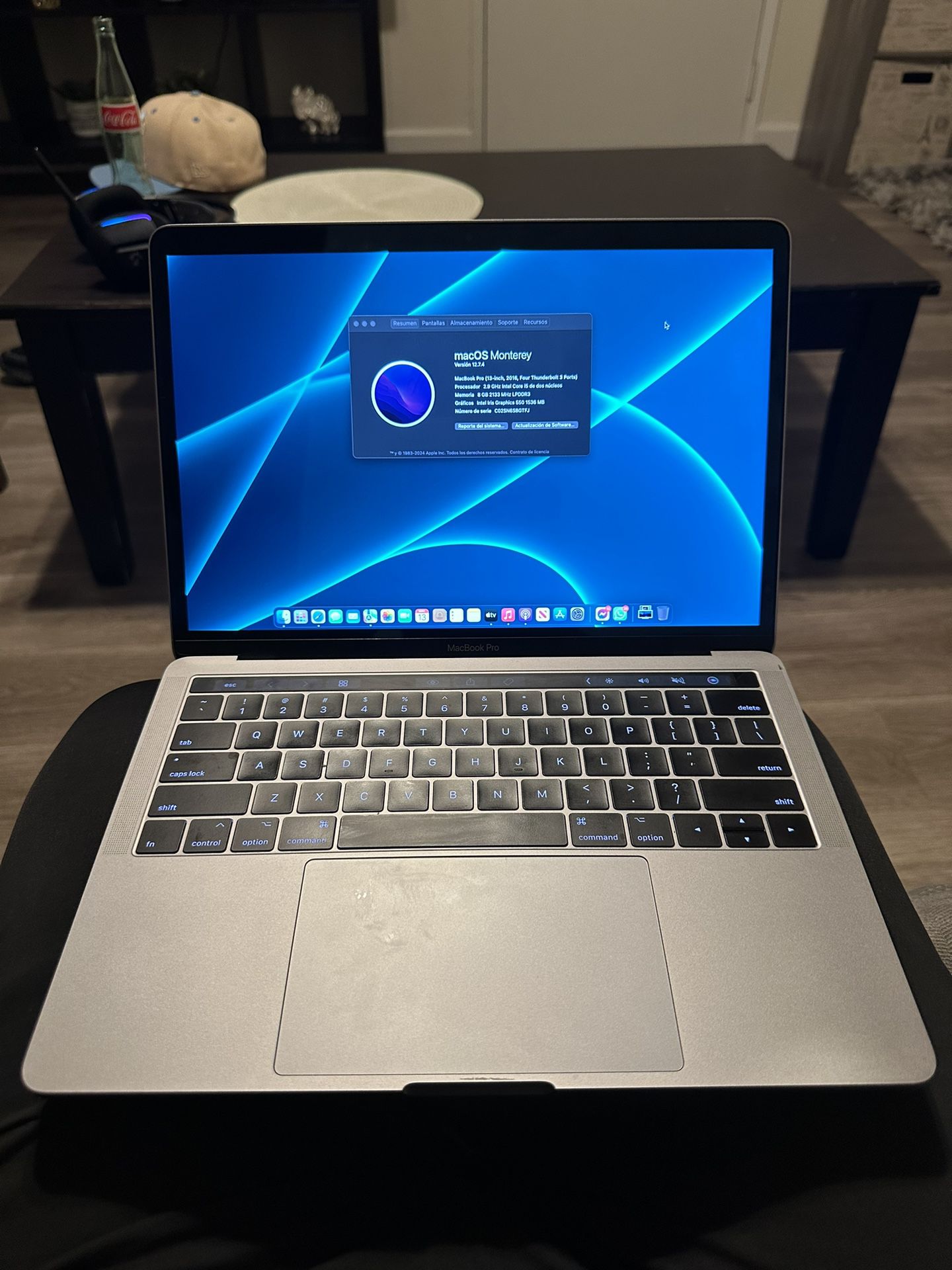 MacBook Pro (13 inch, 2016, Touchbar