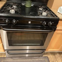 Kenmore Gas Range And Oven