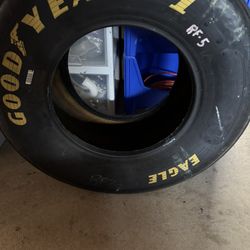 24 Jeff Gordon R F Tire