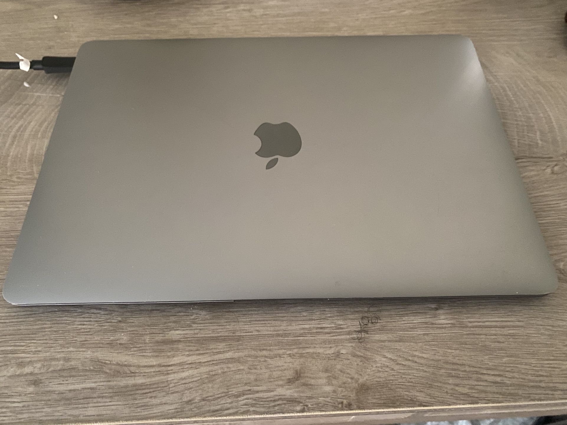 MacBook Air (13-inch, 2018) – Intel Core i5, 8GB RAM, 256GB SSD – No charger included