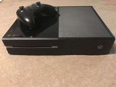 Xbox One black 500gb with CAMERA, Controller, and Black Ops 4 game