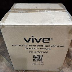 Standard/rounded Toilet Seat Never Opened 