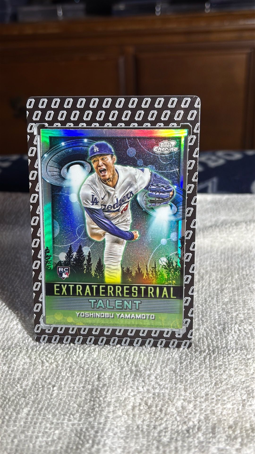 2024 Topps Cosmic Chrome Yoshinobu Yamamoto Rookie Refractor