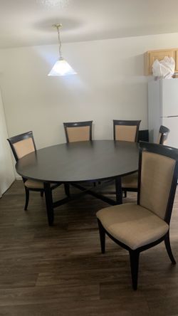 Dining table set