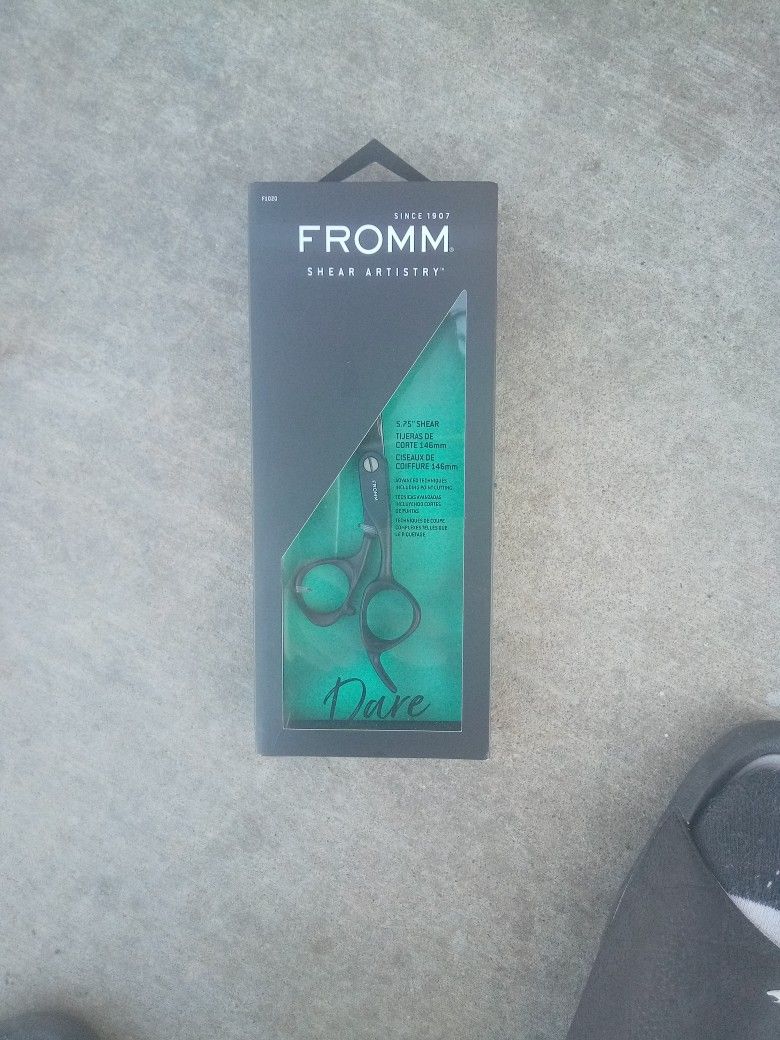 DARE 5.75” HAIR CUTTING SHEAR