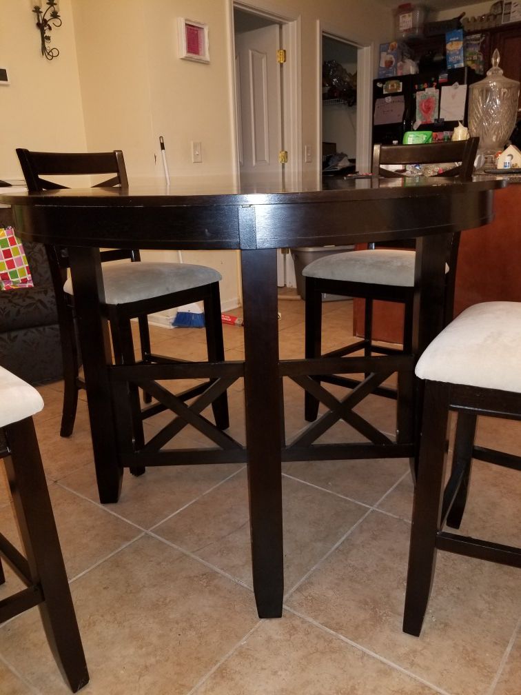 High Top Table & Chairs
