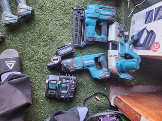Makita cordless tools lots of battery’s